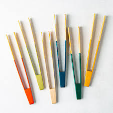 Bamboo Magnetic Toast Tongs (Assorted Colours) - Image 2
