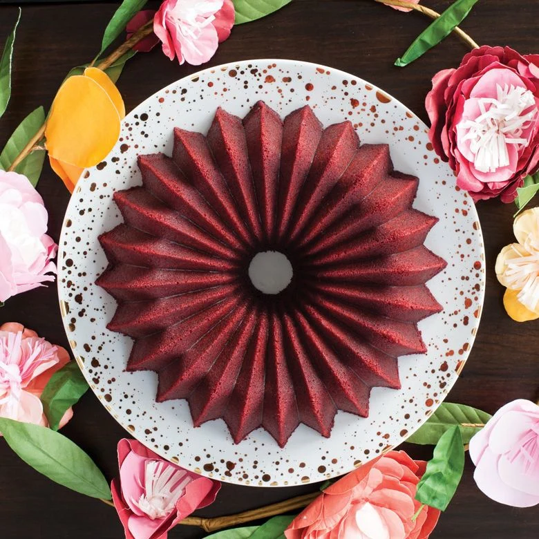 Brilliance Bundt Pan - 10 cup - Image 4