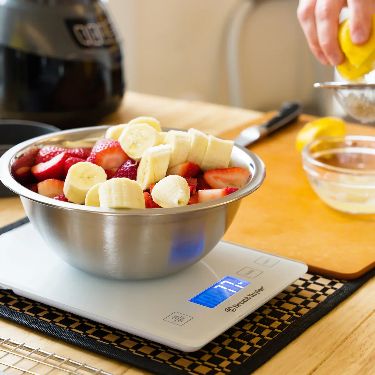 Brød & Taylor High-Capacity Baking Scale - Image 3