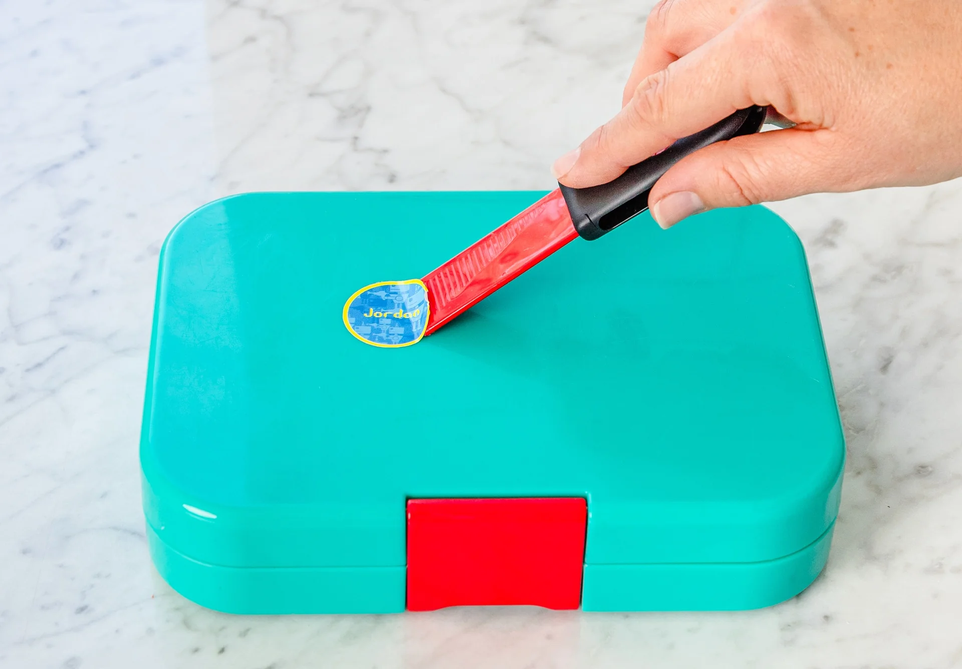 Cleana - Self Sharpening Cleaning Scraper - Image 3