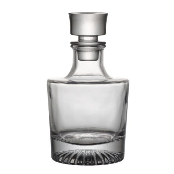 Globe Pyramide Decanter - 700ml - Image 2
