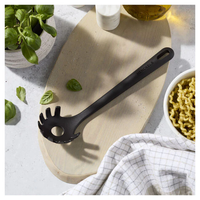 Henckels Silicone Onyx Pasta Spoon Black - Image 2