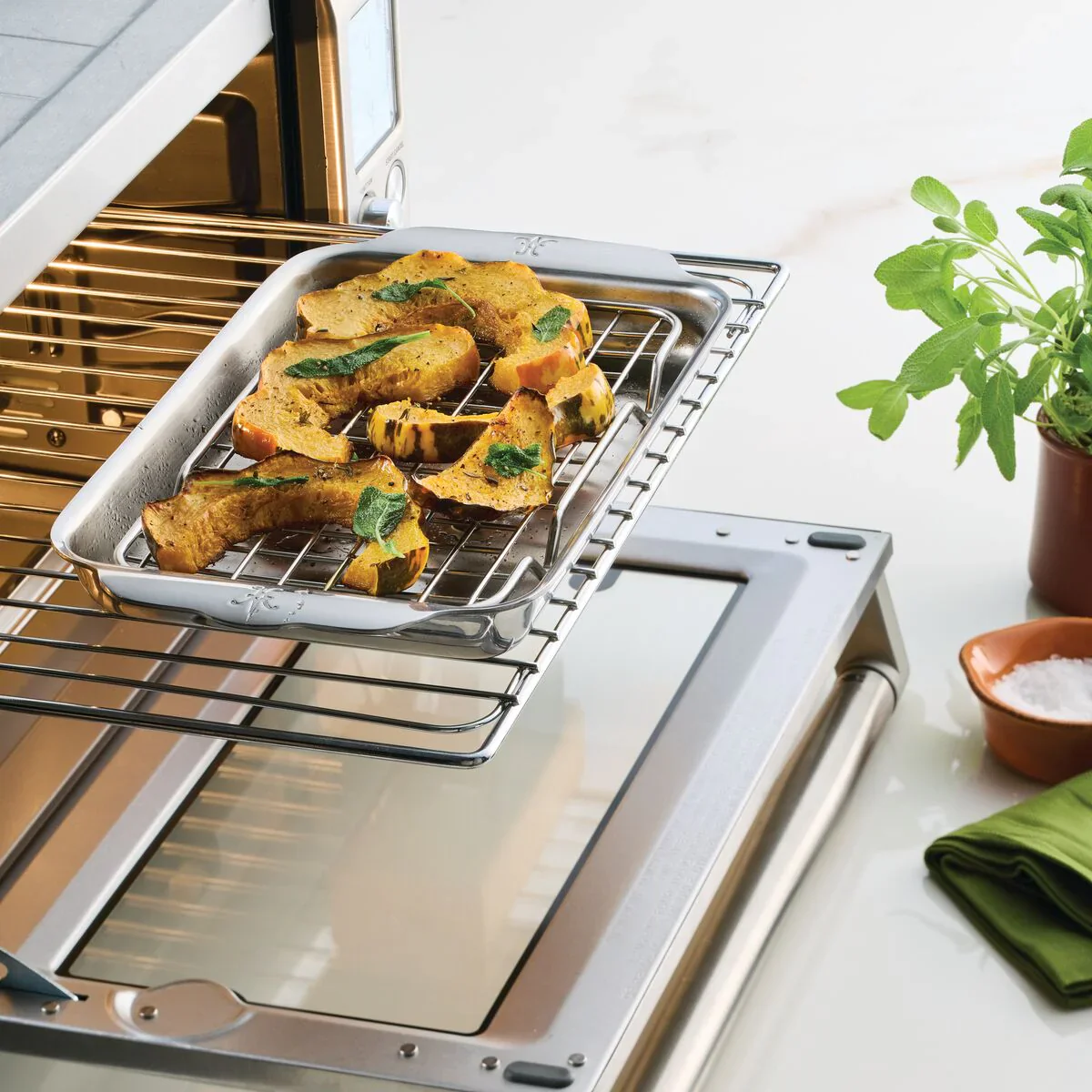 Hestan Provisions Ovenbond 9x6" Clad Eighth Sheet Pan + Rack - Image 4