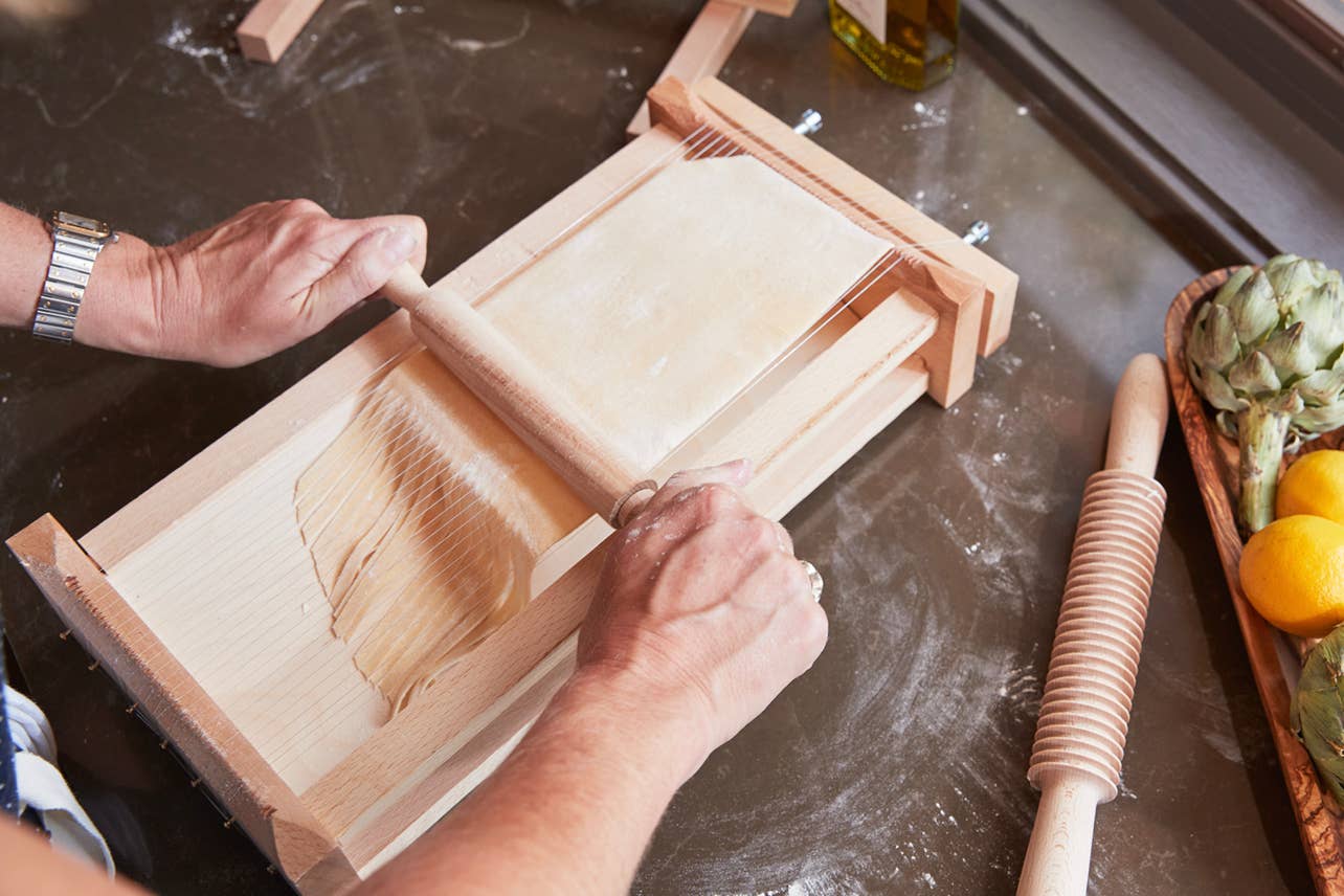 Italian Pasta Chitarra with Rolling Pin - Large - Image 5
