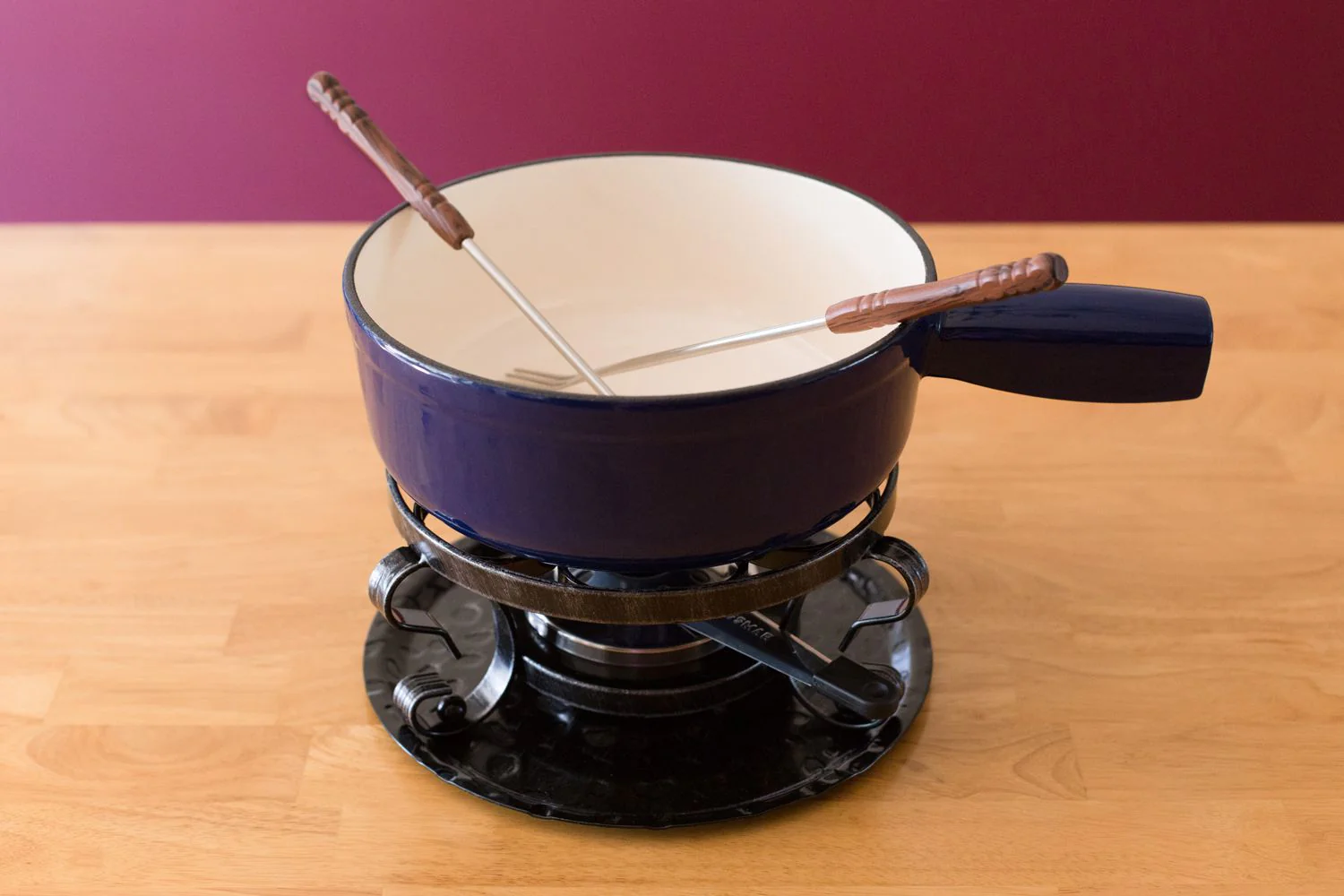 Lugano 9pc Cast Iron Fondue - Deep Blue - Image 2