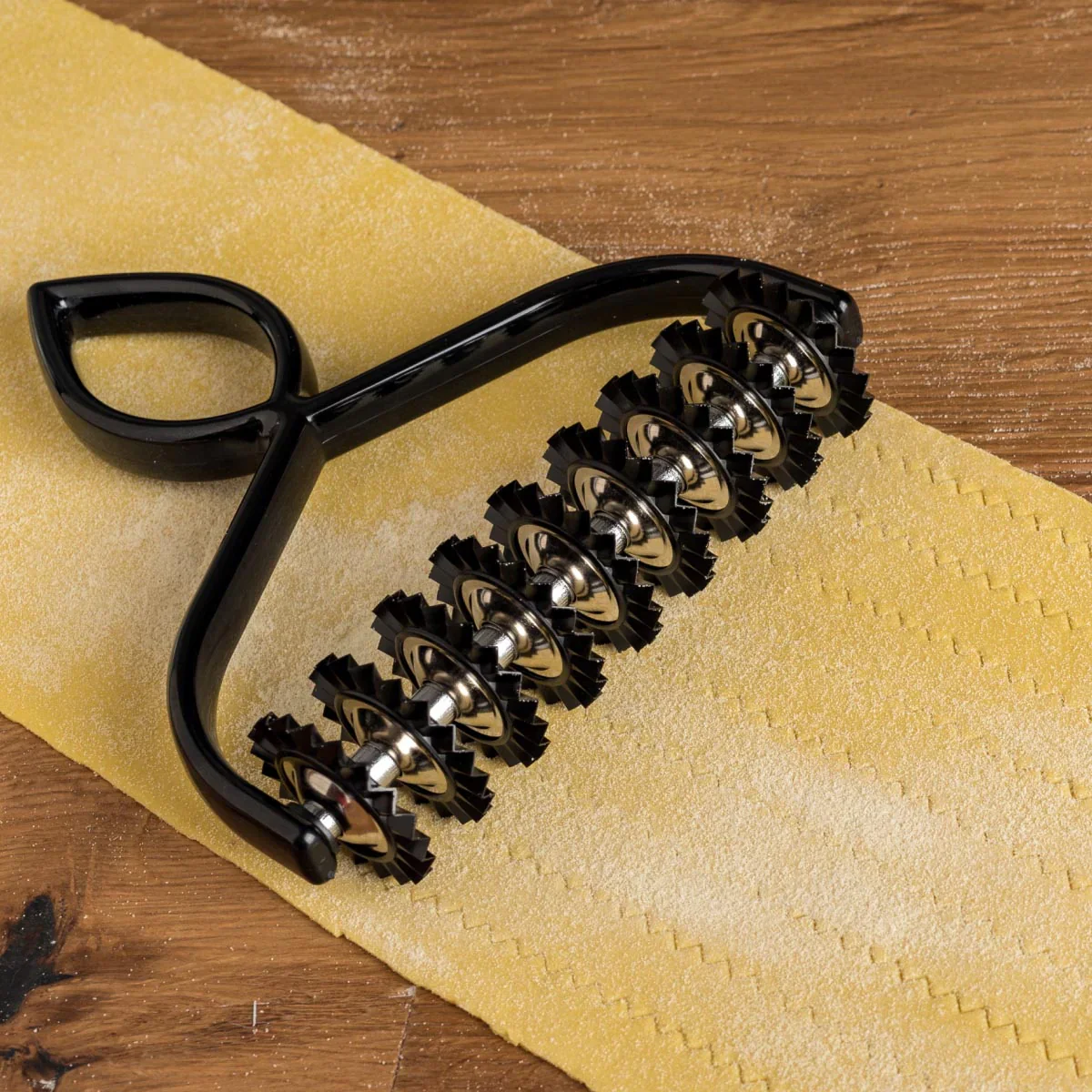 Marcato Pastabike Pasta Cutter - Black - Image 2