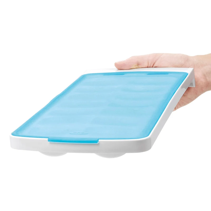 OXO No Spill Ice Cube Tray - Image 2