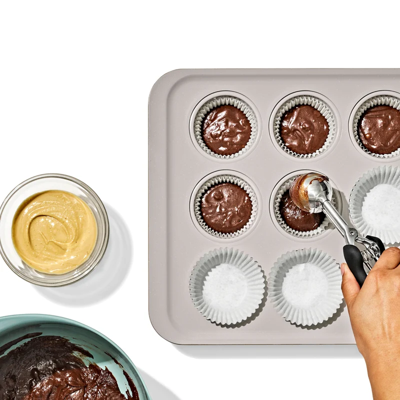 OXO Non-Stick Pro Ceramic Coated Metal Bakeware 12 Cup Muffin Pan – Storm Blue - Image 2