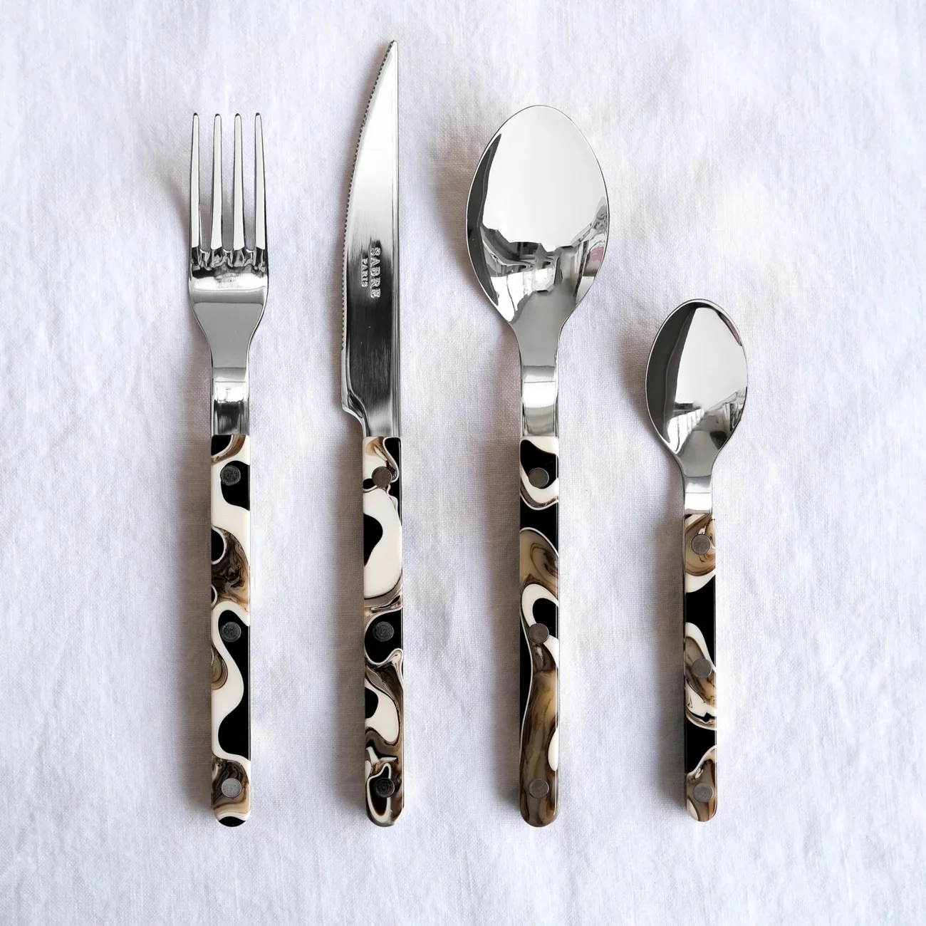 Sabre Bistrot Polished Dune Noir - 5pc Place Setting - Image 5