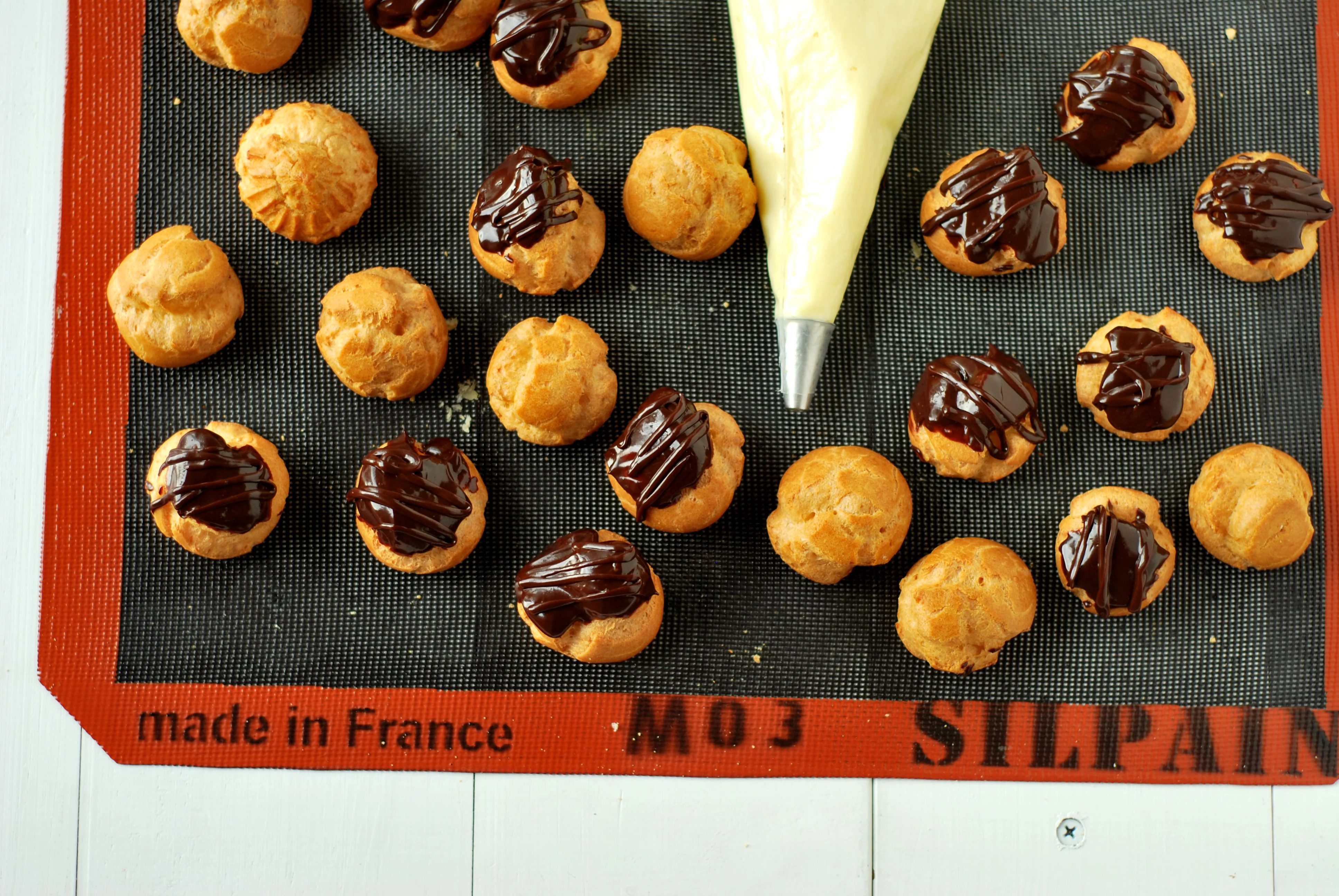 SILPAT Perfect Bread Baking Mat Half 12x16" - Image 2