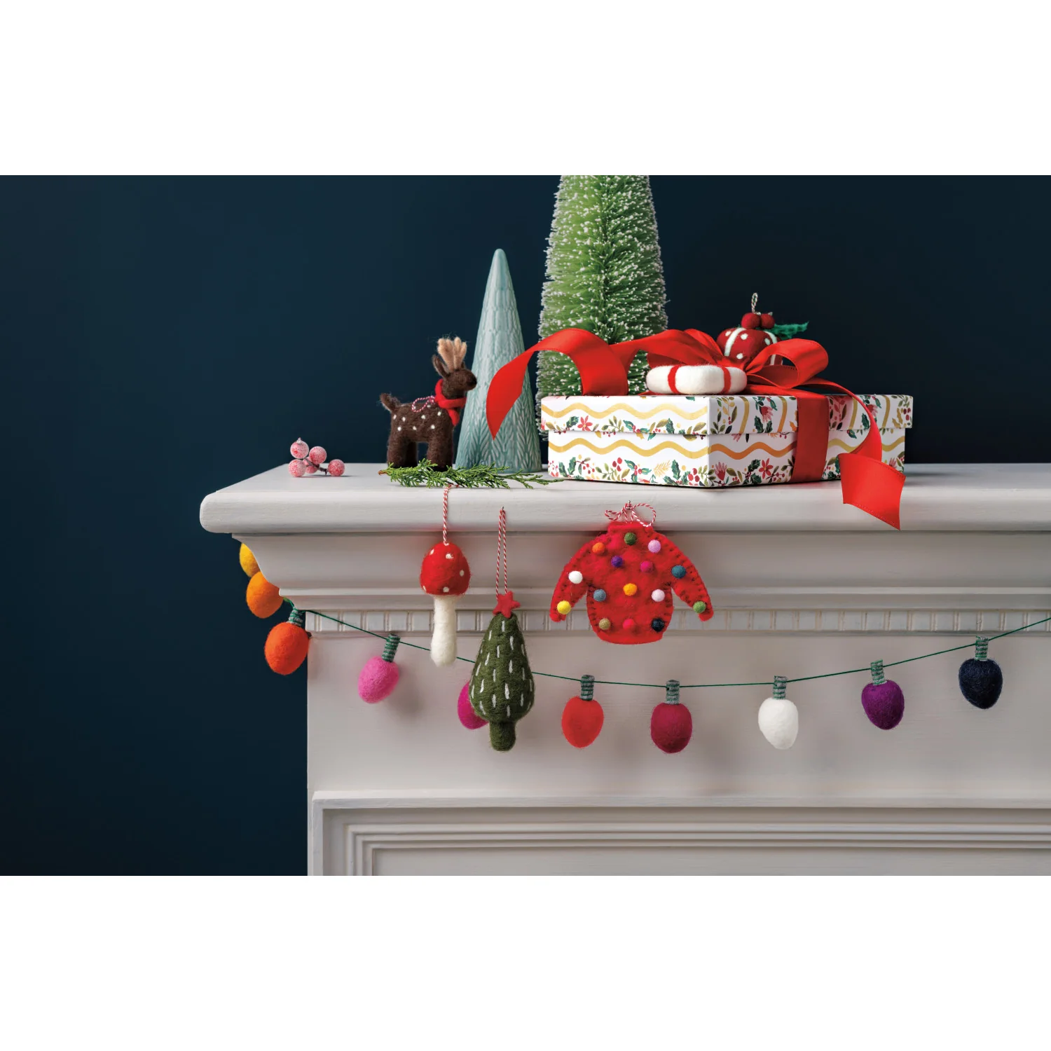 Spirits Bright Christmas Felt Garland - Image 4