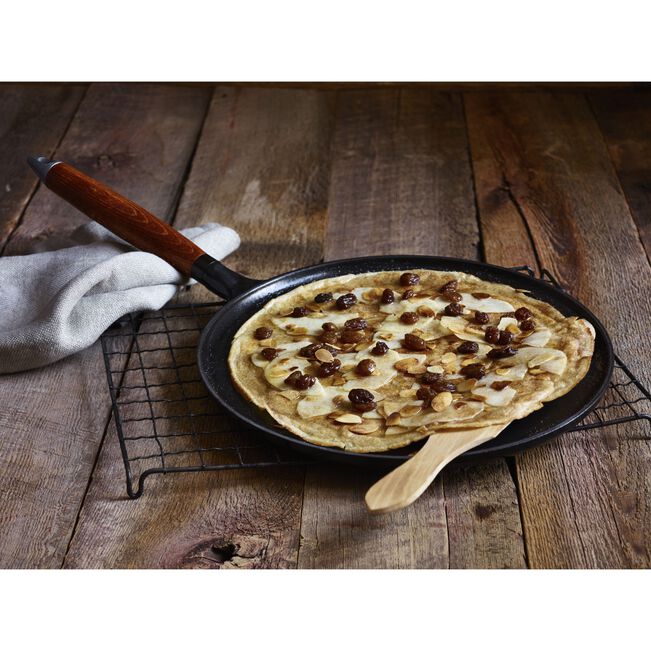 Staub Crepe Pan 11"/28CM Black with Wooden Handle *On Sale* - Image 5