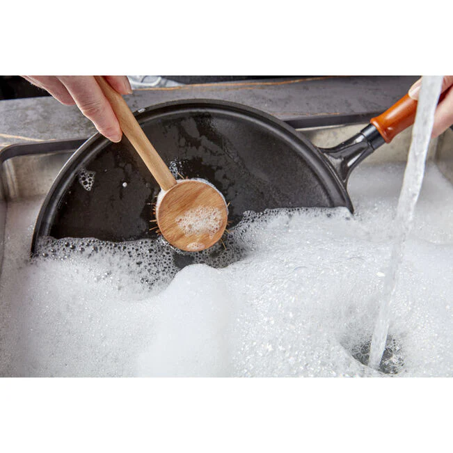 Staub Crepe Pan 11"/28CM Black with Wooden Handle *On Sale* - Image 6