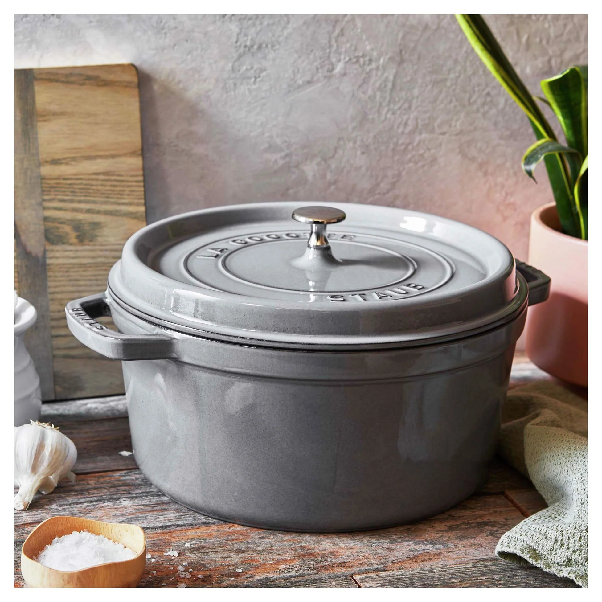 Staub Round Cocotte 3.7L / 4-Qt Graphite Grey *On Sale* - Image 7