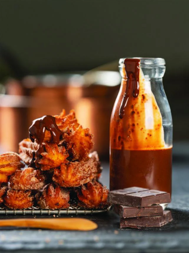 The Bacon, Butter, Bourbon & Chocolate Cookbook: Chef Bruno's Favourite Ingredients - Bruno Feldeisen - Image 3