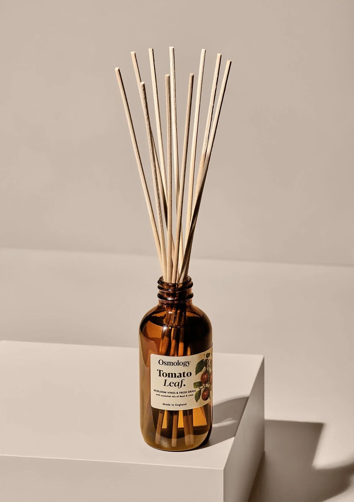 Tomato Leaf 3.4 fl oz Amber Diffuser (40% off at checkout) - Image 2